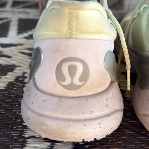 Lululemon | Blissful Run Runners - Picture 7 of 14